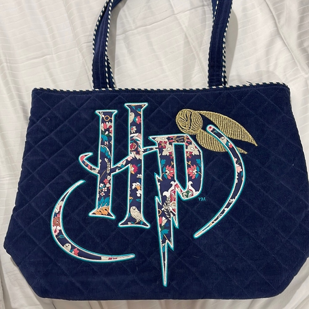 Harry Potter x Vera Bradley Vera Tote in Home to Hogwarts